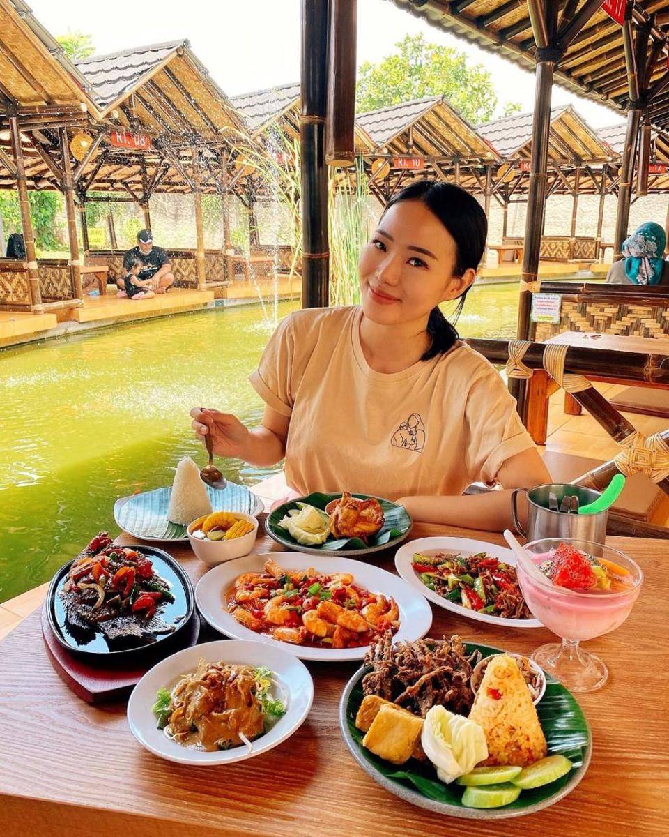 potret Kampung Kecil Kedoya (instagram.com/foodirectory)