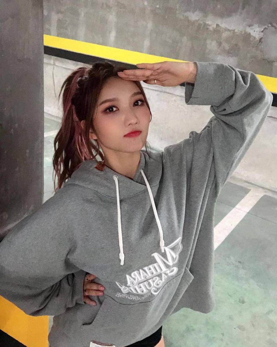Choi Jieun Bling Bling (instagram.com/blingbling_new)