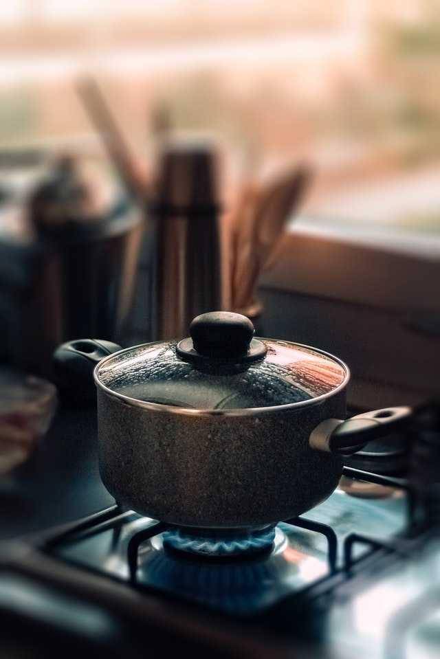 pexels.com/olegmagni