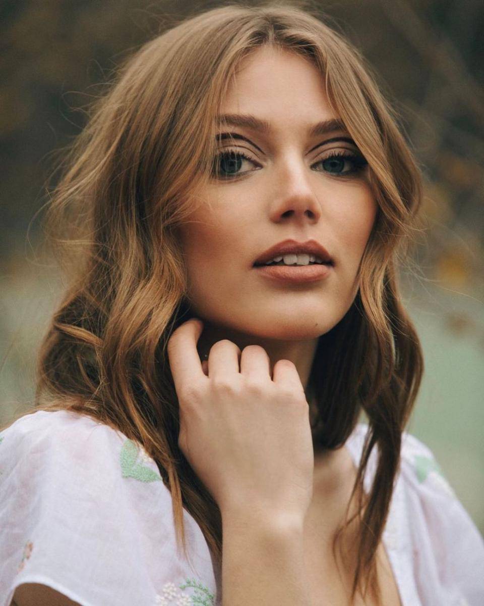 Grace Van Dien (instagram.com/gracevandien)