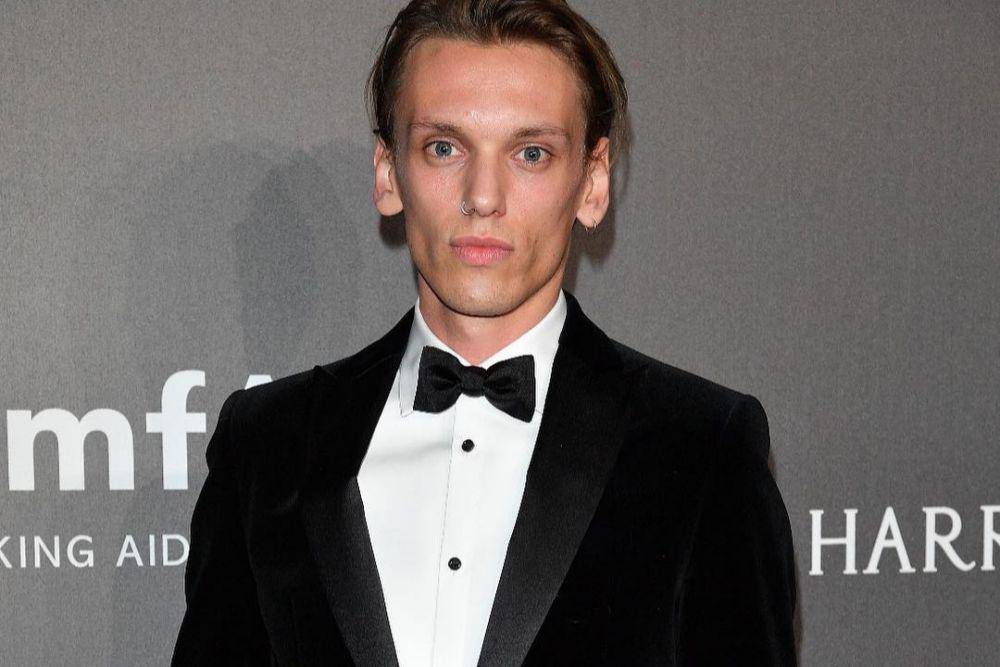 Jamie Campbell Bower (instagram.com/bowerjamie)