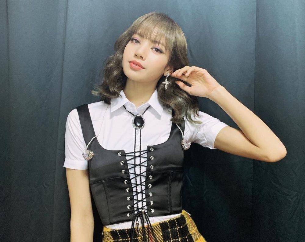 Lisa BLACKPINK (instagram.com/lalalalisa_m/)