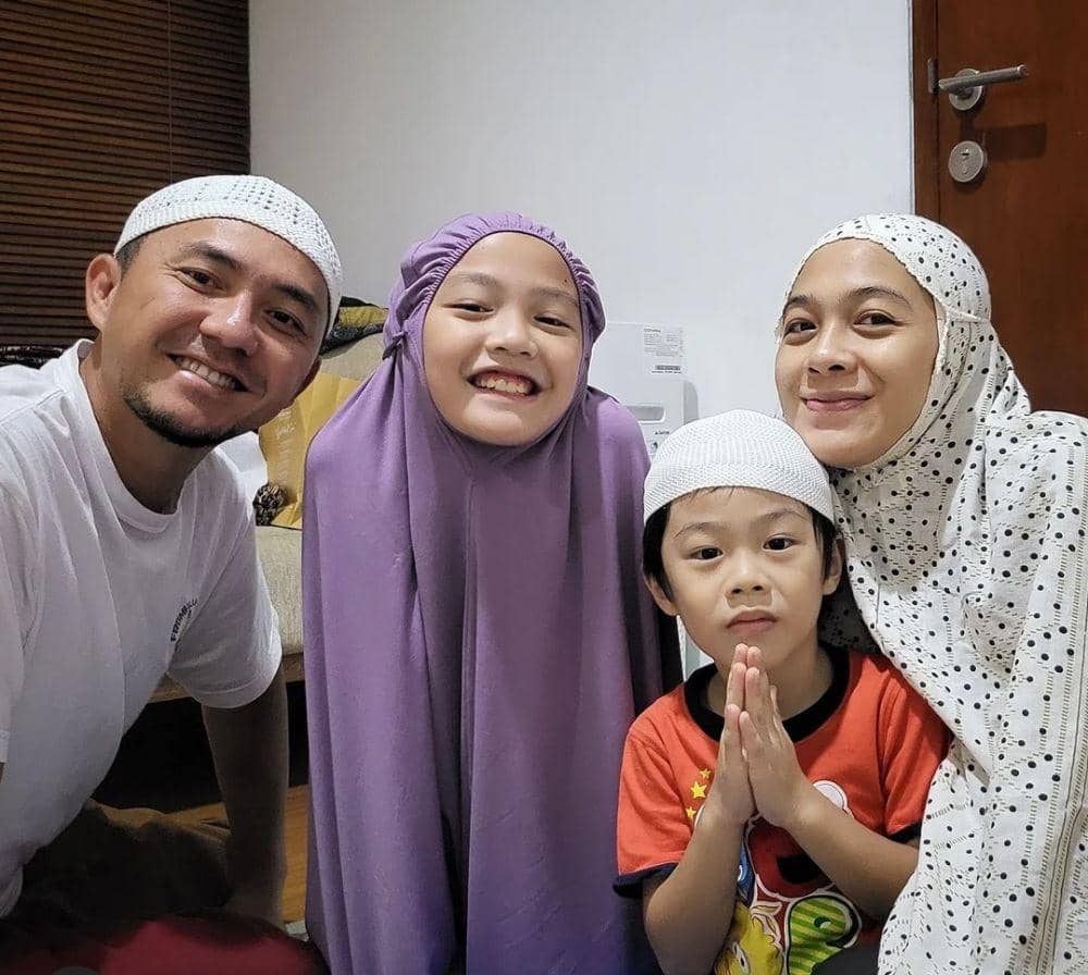 potret Ananda Omesh dan keluarga (instagram.com/omeshomesh)