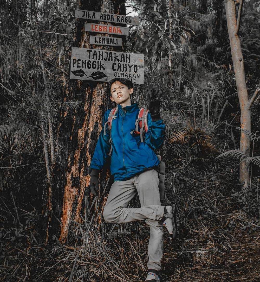 potret pendaki Gunung Lawu via Singolangu (instagram.com/andysii_)