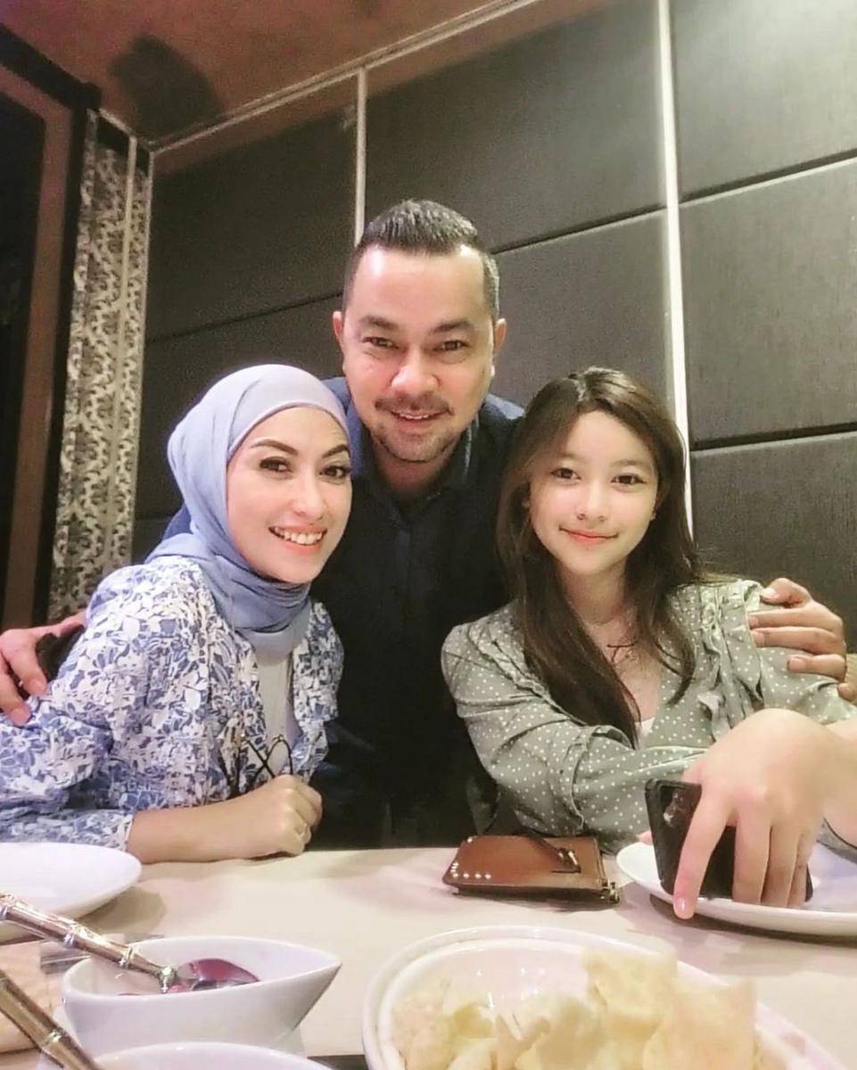 Annisa Trihapsari (nstagram.com/hapsarianissa29)