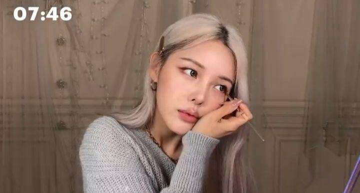 Tutorial beauty routine ala Pony Park (Dok. Allure via Youtube.com)