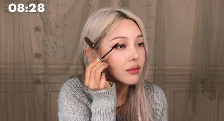 Tutorial beauty routine ala Pony Park (Dok. Allure via Youtube.com)