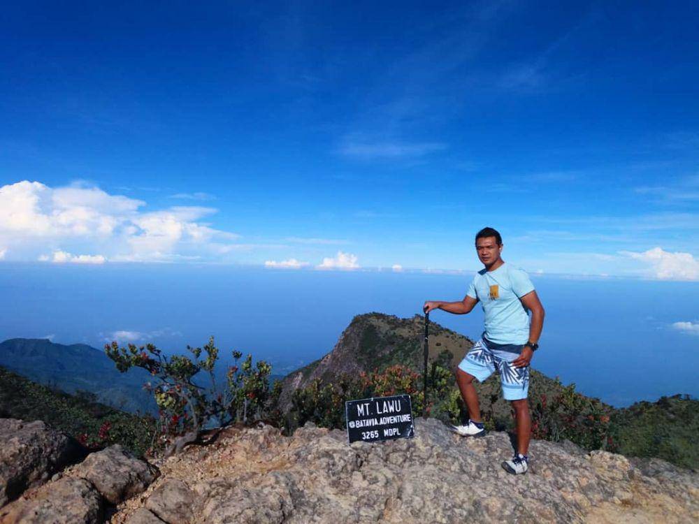 Puncak Gunung Lawu (instagram.com/kurniawan_id_)