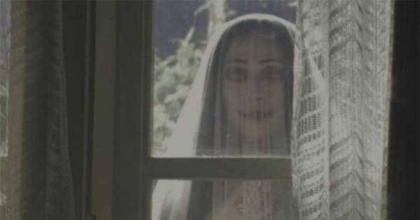 Sosok Mawarni Suwono ( Dok. Rapi Films / Pengabdi Setan 2017 )