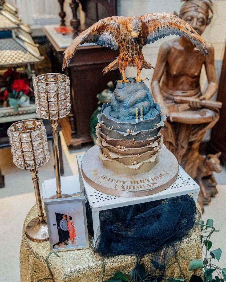 potret kue ulang tahun Fardhan Khan (instagram.com/mikailapatritz)