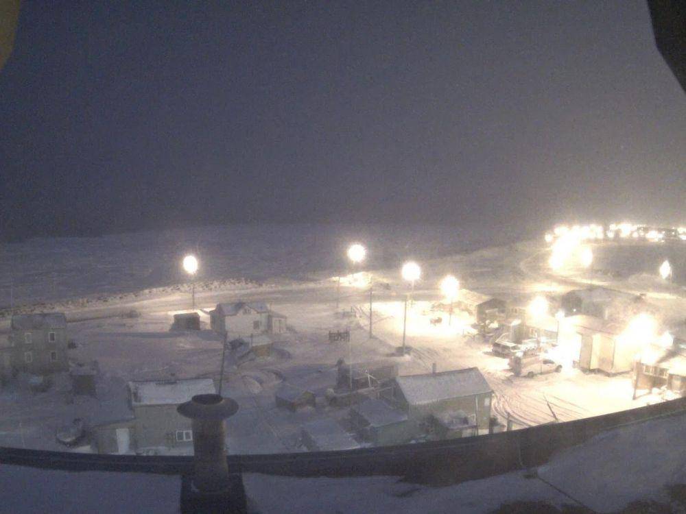 fenomena polar night di Alaska (dok. Sea Ice Cam Alaska)