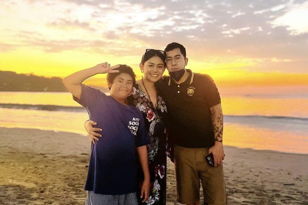 10 Potret Thalita Latief di Bali, Pamer Pacar Baru