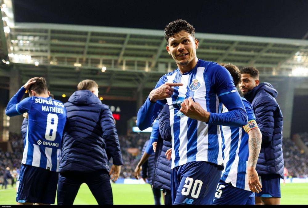 Evanilson (twitter.com/livescore)