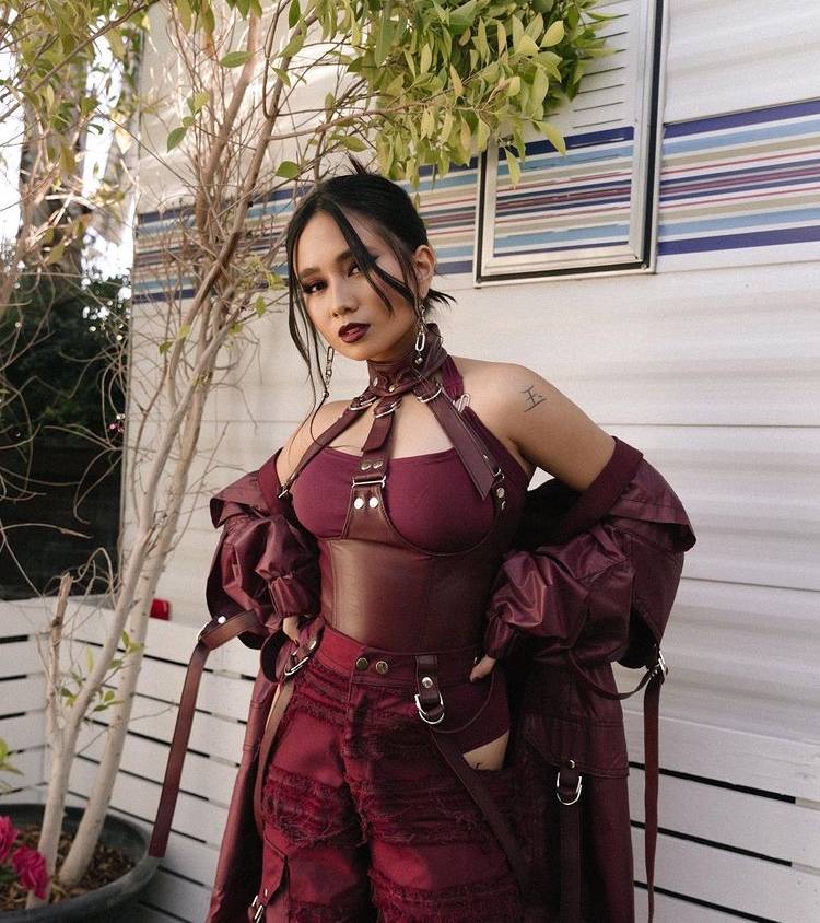 potret niki zefanya dengan rambut hitam (instagram.com/nikizefanya)