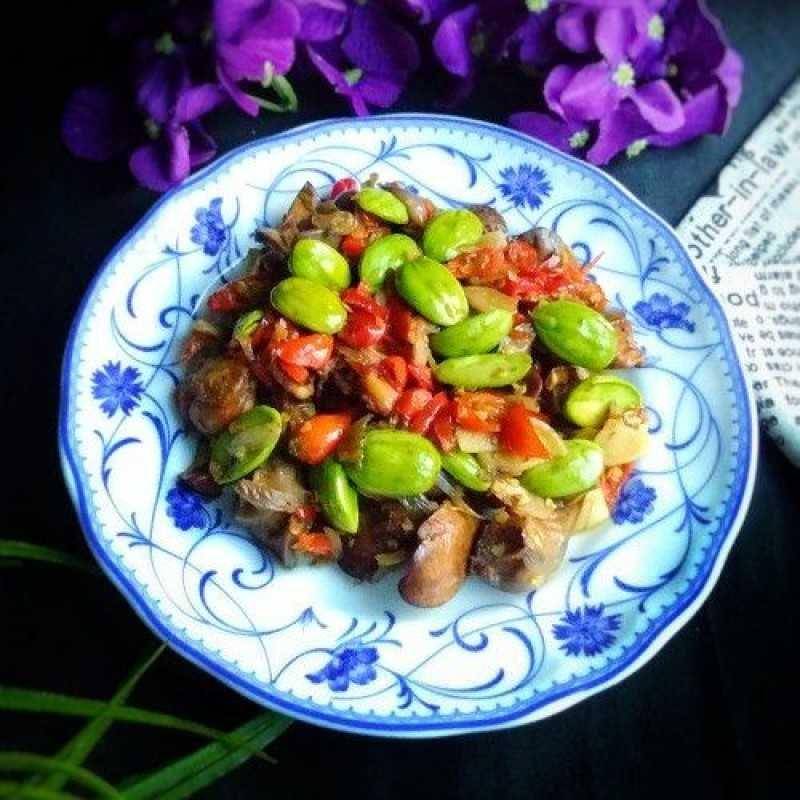ilustrasi sambal pete ati ampela (Yummy/Ria Tri Windarti)