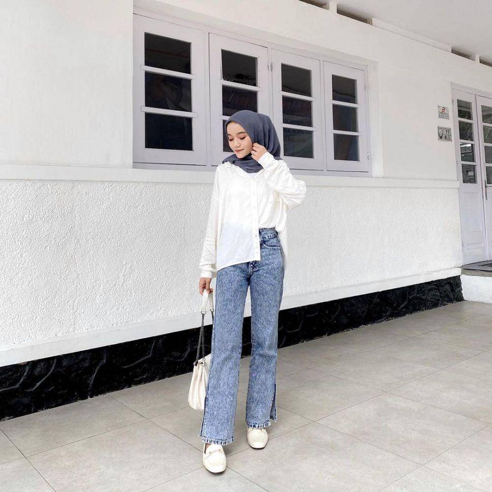 referensi OOTD dengan kemeja untuk bukber (instagram.com/melvinmaylani)