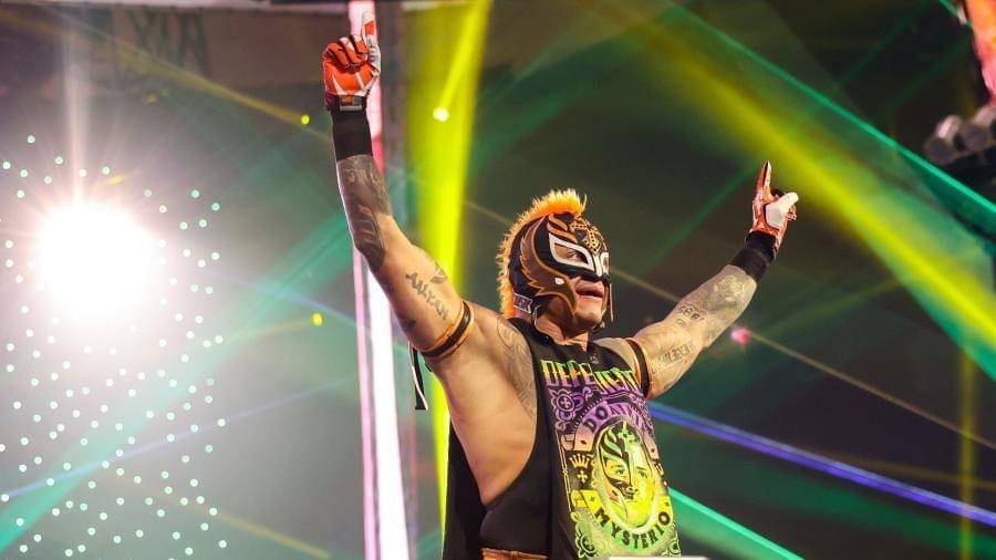 Rey Mysterio (WWE/ Rey Mysterio)