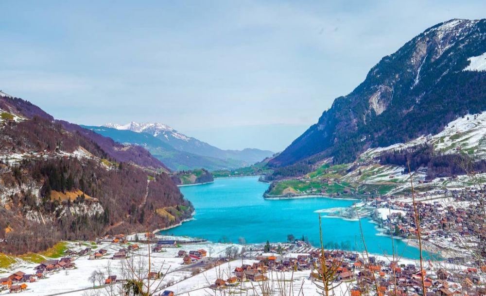 9 Pesona Danau Brienz, Lokasi Syuting Crash Landing on You