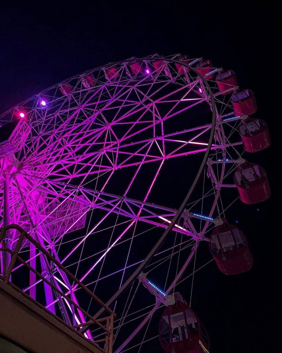 J-SKY Ferris Wheel, Jakarta (instagram.com/snapamoments)
