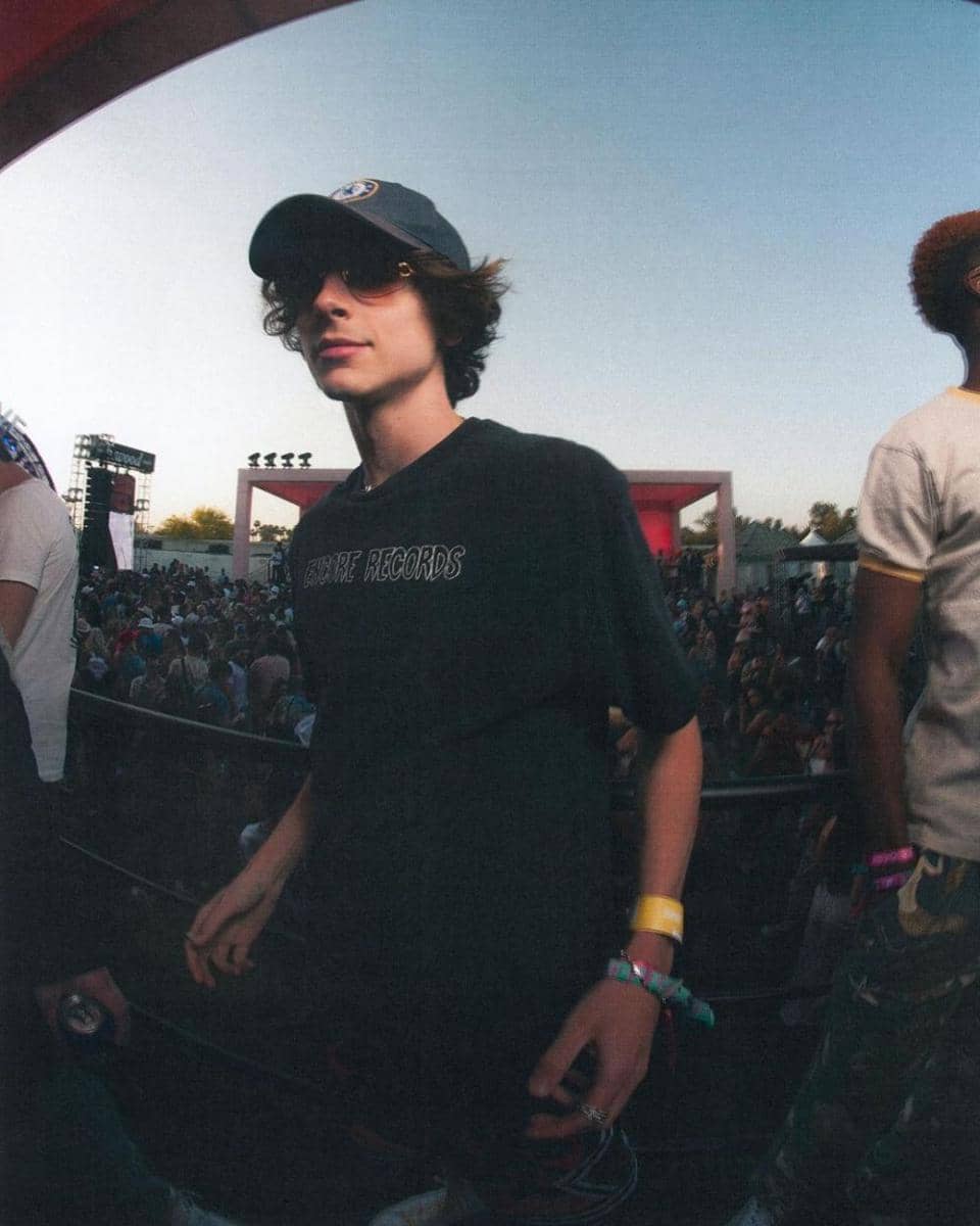 potret Timothee Chalamet di Coachella 2022 (instagram.com/revolve)
