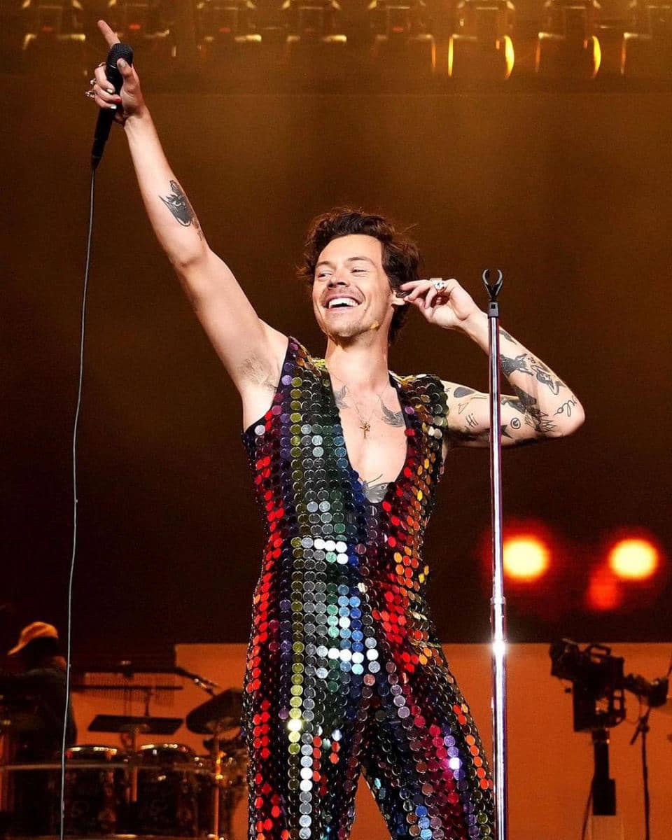 potret Harry Styles di Coachella 2022 (instagram.com/justjared)