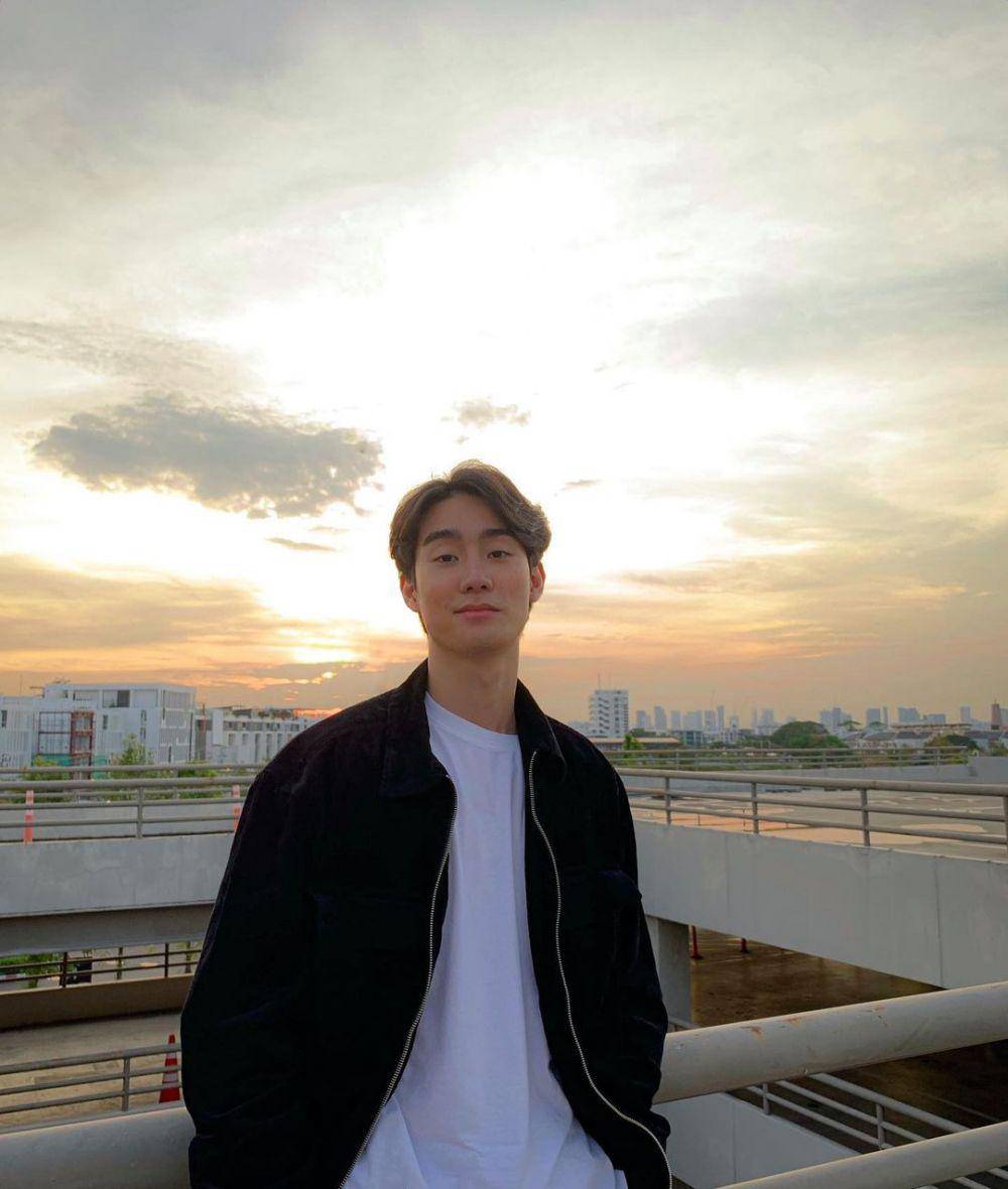 Force Jiratchapong (instagram.com/fforce_)