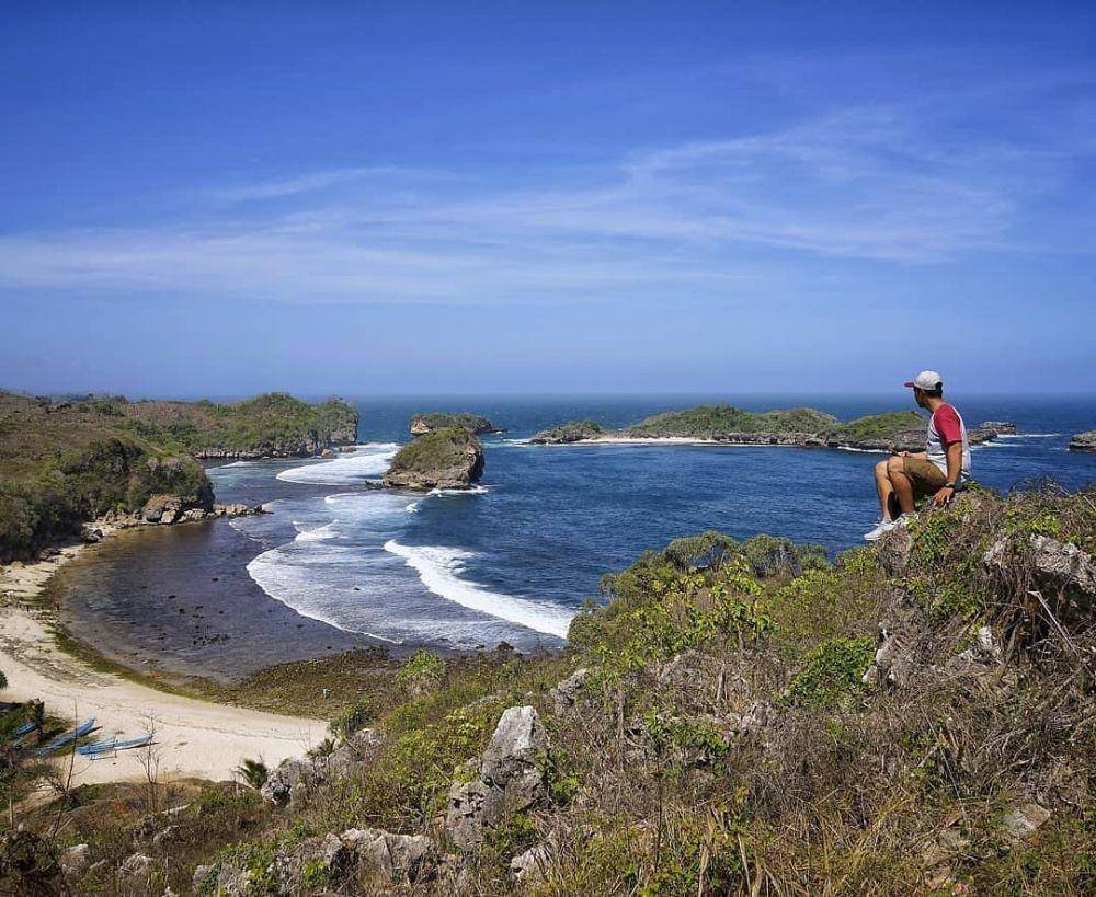 Pantai peh pulo (instagram.com/Shareblitar)