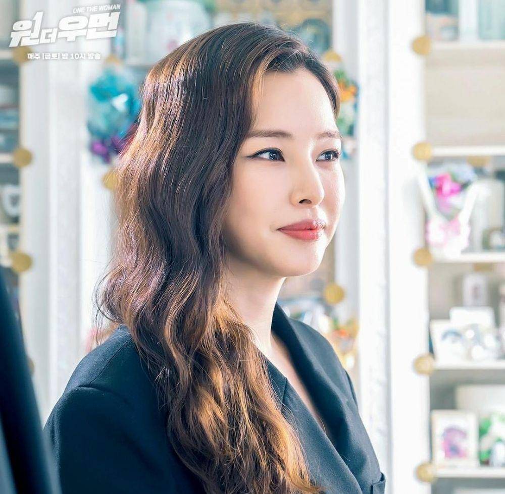 Honey Lee di drama One the Woman (instagram.com/sbsdrama.official)