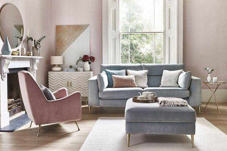 ilustrasi desain rumah pink pastel ala Bridgerton (pinterest.com/House Beautiful)