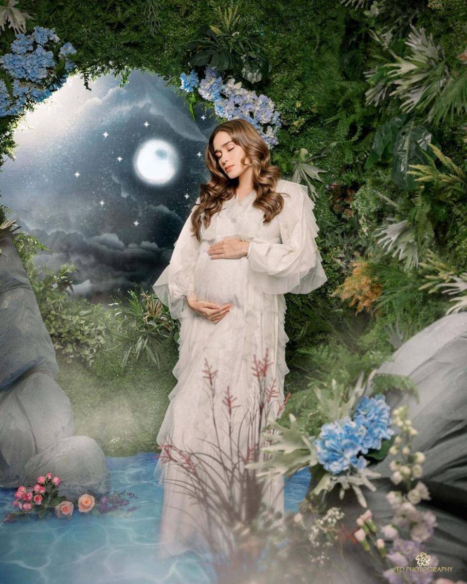 potret maternity shoot Yasmin Wildblood oleh FD Photography (instagram.com/fdphotography90)