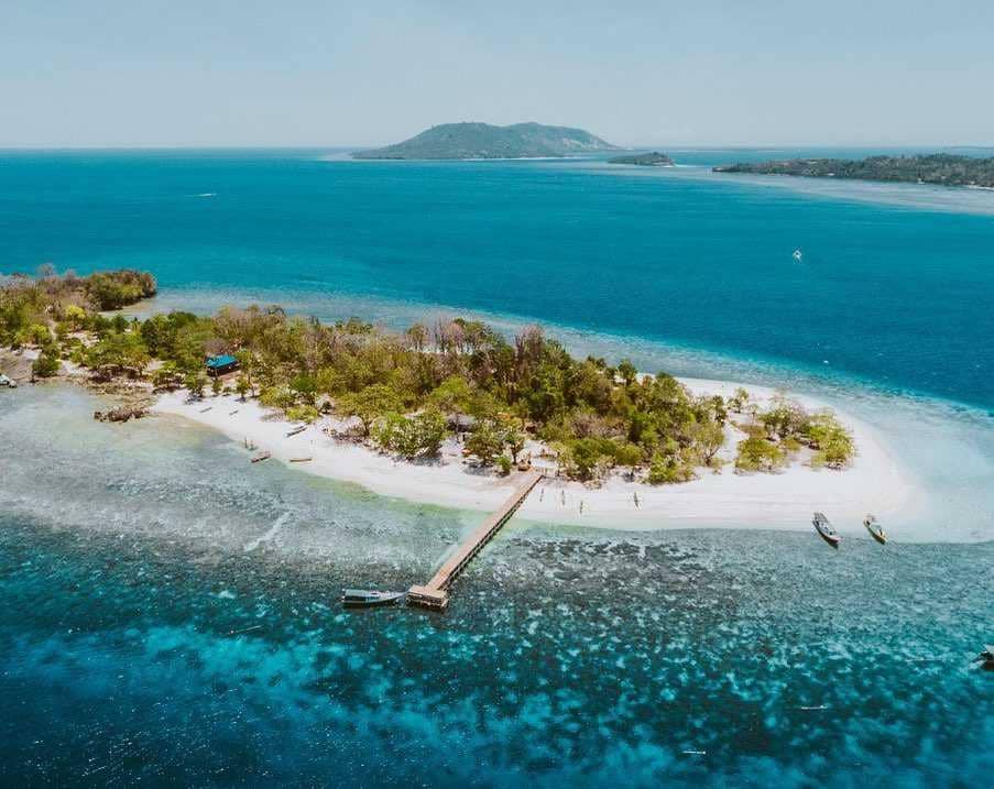 Pulau Lihaga (instagram.com/pesona.indonesia)