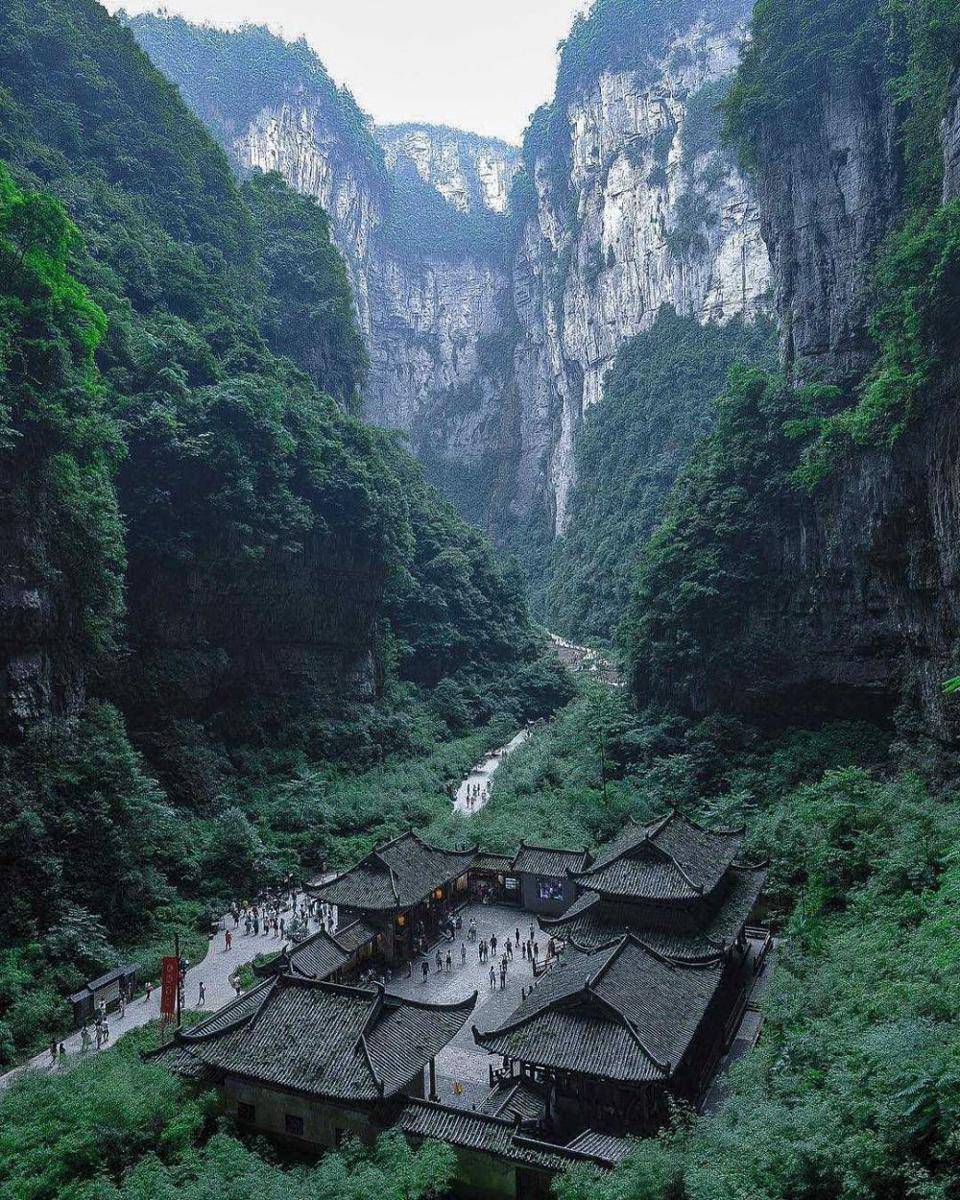 Wulong Karst (instagram.com/shotablefpv)
