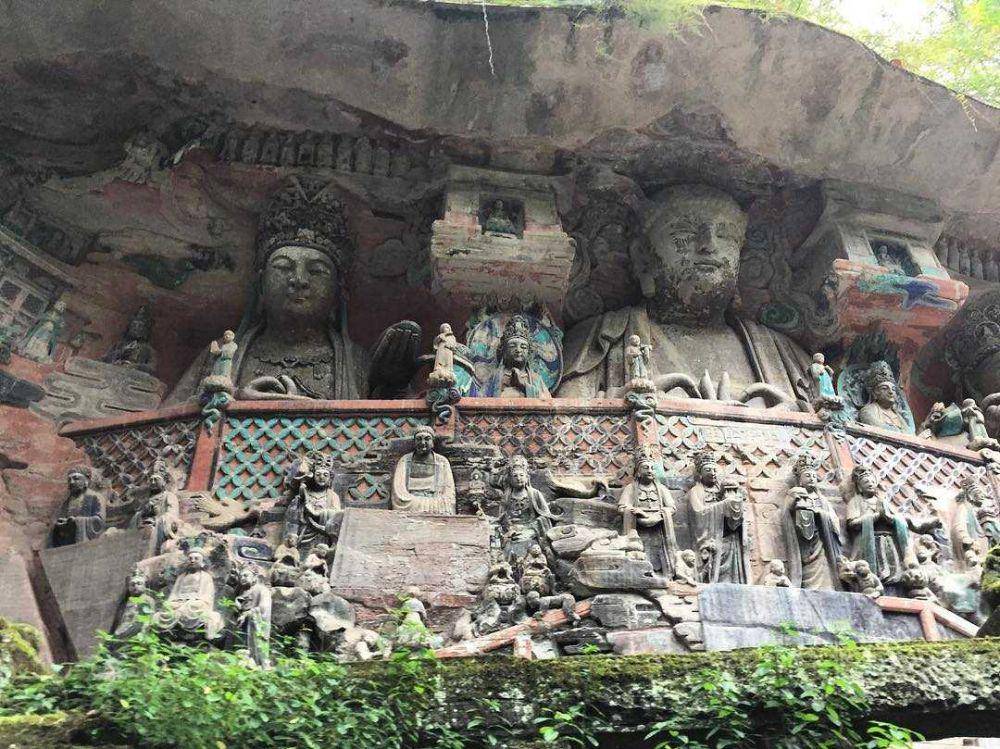 Dazu Rock Carvings (instagram.com/canadiansoprano)