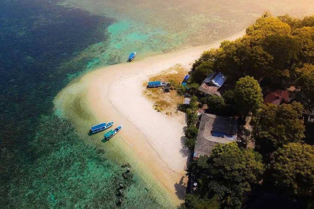 Pulau Lihaga (instagram.com/pesona.indonesia)