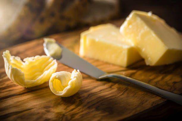 Illustrasi menyiapkan margarine (unsplash.com/carlosgaw)