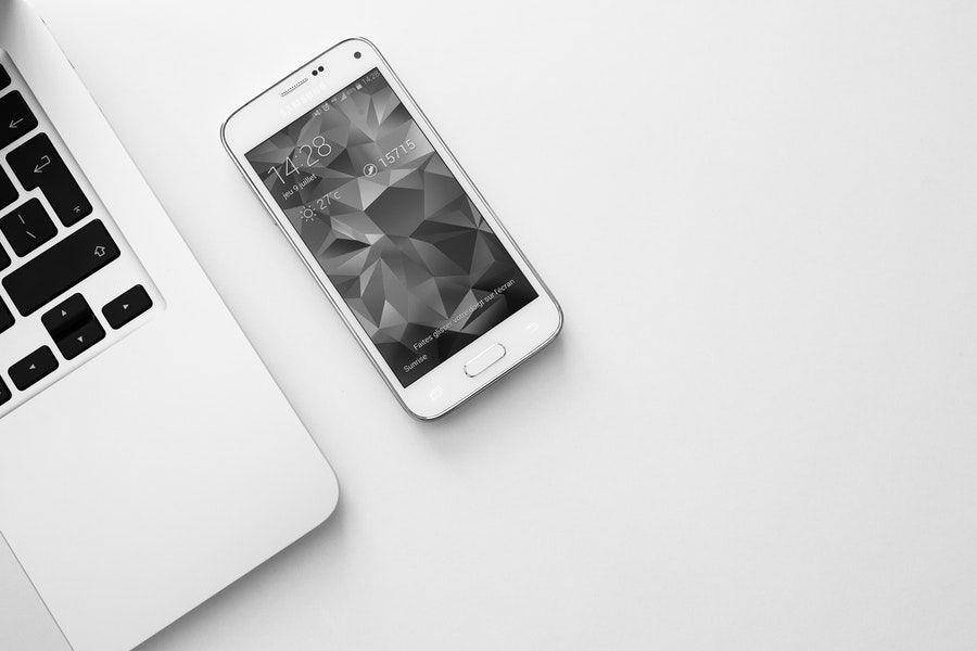 ilustrasi hp di bawah 2 juta (pexels.com/Pixabay)