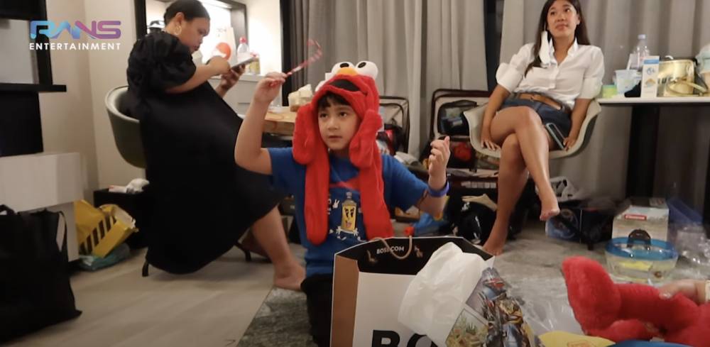 Potret Rafathar di Universal Studio (YouTube.com/Rans Entertainment)