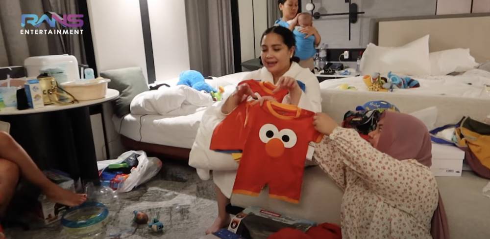 Potret Rafathar di Universal Studio (YouTube.com/Rans Entertainment)