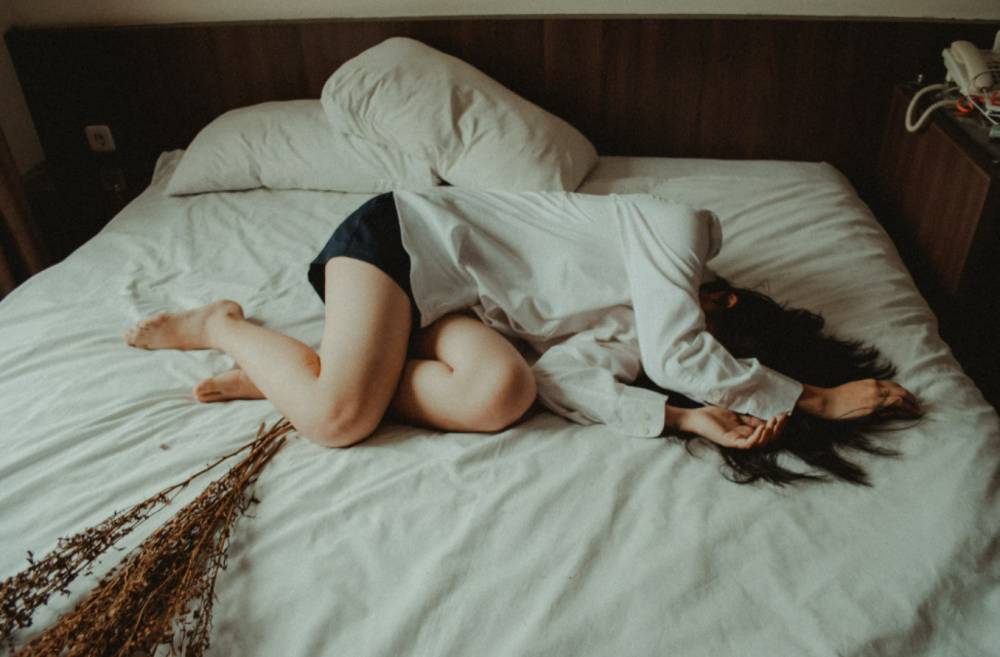 ilustrasi kelelahan (unsplash.com/Yuris Alhumaydy)