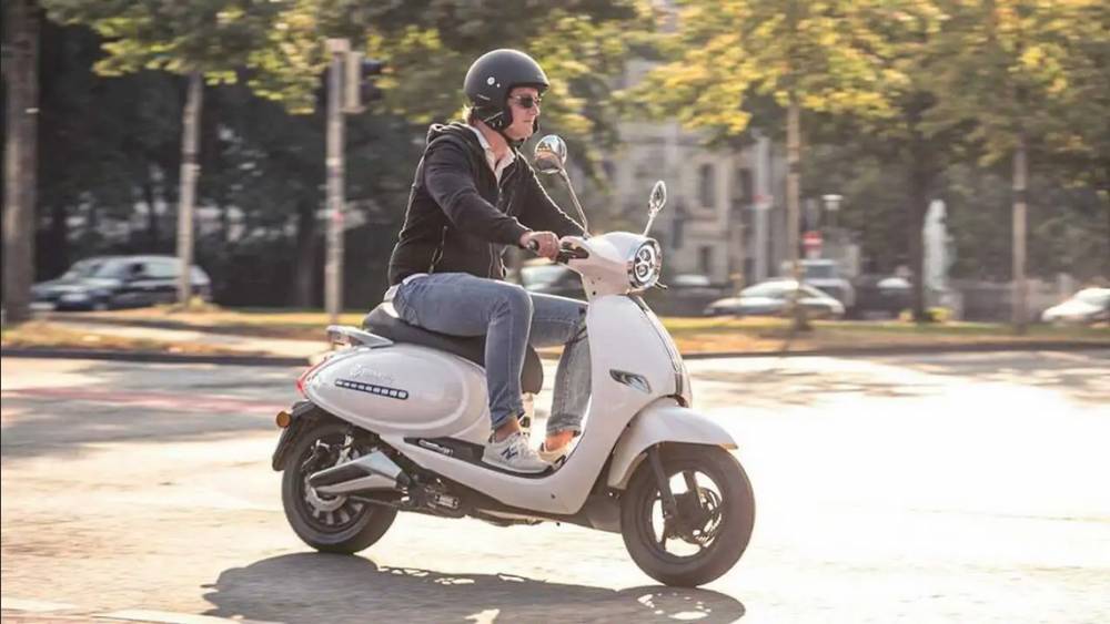 Uranus RS dijual dengan harga setara Rp98 jutaan (Rideapart)