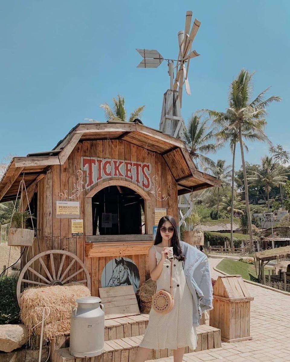 Cimory on the Valley, Semarang (instagram.com/aningpoo)