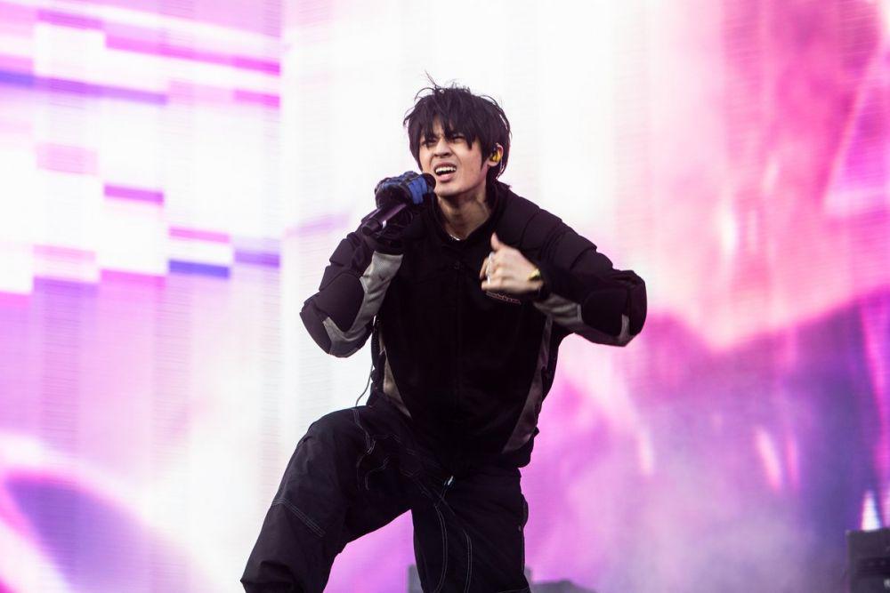 10 Perjalanan Karier Musisi Indonesia Warren Hue, Go Internasional