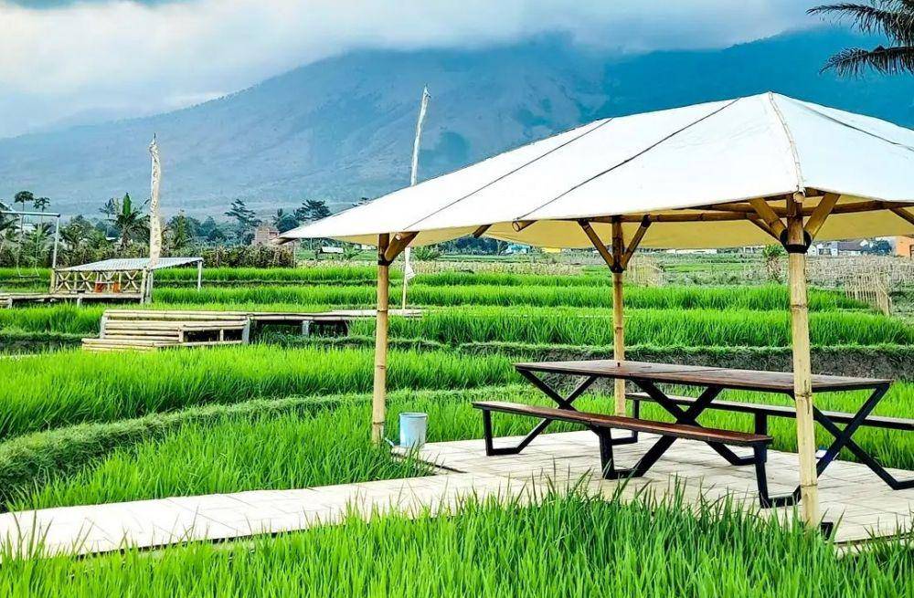 potret saung di Racik Desa, Garut (instagram.com/racikdesa.grt)