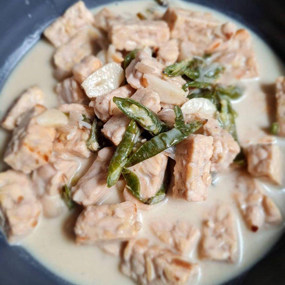 Sayur lombok ijo (instagram.com/dapoer_momaby)