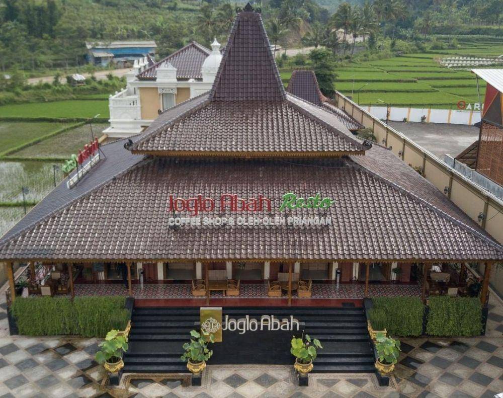 Joglo Abah Tarogong, Garut (instagram.com/jogloabah)