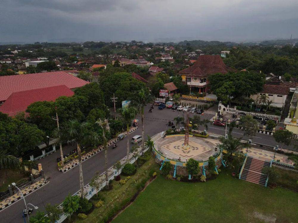 Alun-alun Magetan (instagram.com/alunalunmagetan)