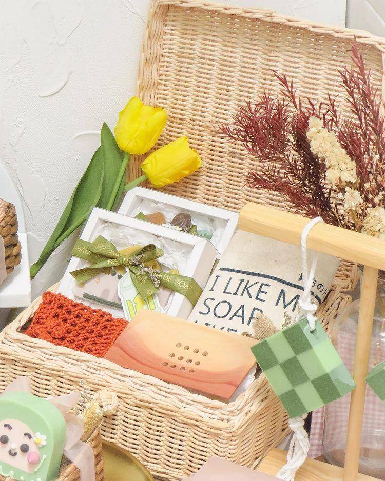 ilustrasi hampers lebaran (instagram.com/oentukmu.id)