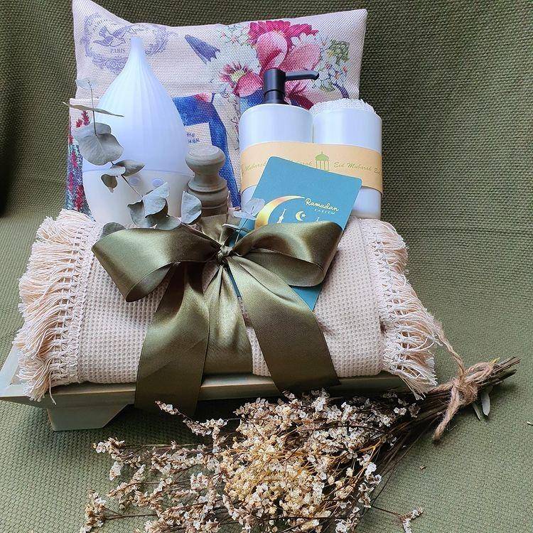 ilustrasi hampers lebaran (instagram.com/bestideasforgifts)