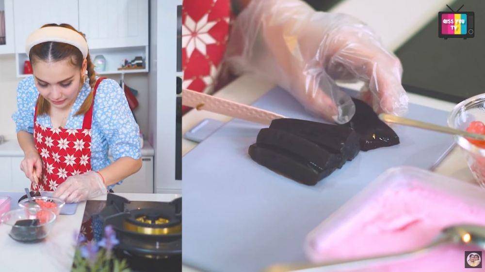 Ayu Ting Ting bikin takjil (YouTube.com/Qiss You TV)
