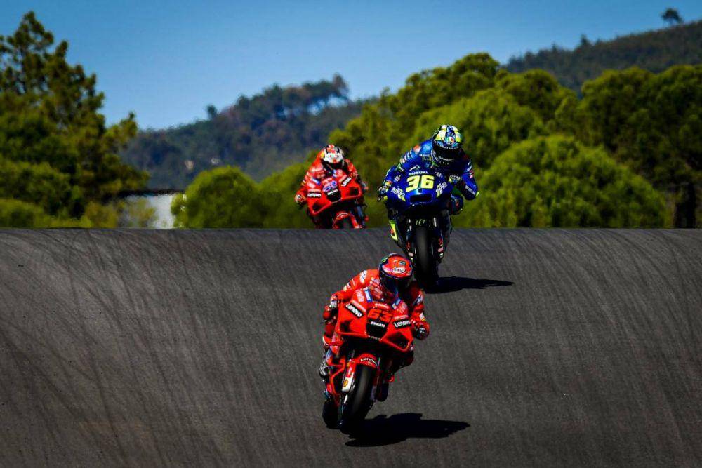 rancesco Bagnaia, Joan Mir, dan Jack Miller di Sirkuit Algarve. (motogp.com)